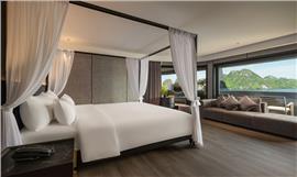 Elite balcony suite